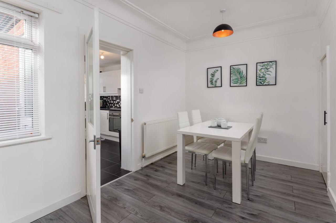 The Empress 2 Bed Terraced House Διαμέρισμα Λίβερπουλ Εξωτερικό φωτογραφία